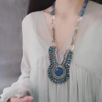 Amorita butik, vintage ročno vezane ogrlica