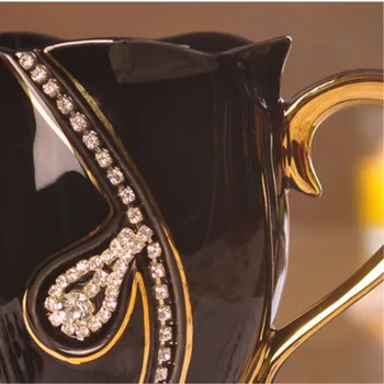 Ustvarjalno darilo eleganten 3d zlati ročaj belo črno ogrlico diamond keramični kitajska kava, mleko, čaj pokal velika zmogljivost ljubitelje vrčkov